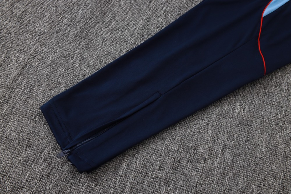 2026 England Light blue Long-sleeved half-pull training kit