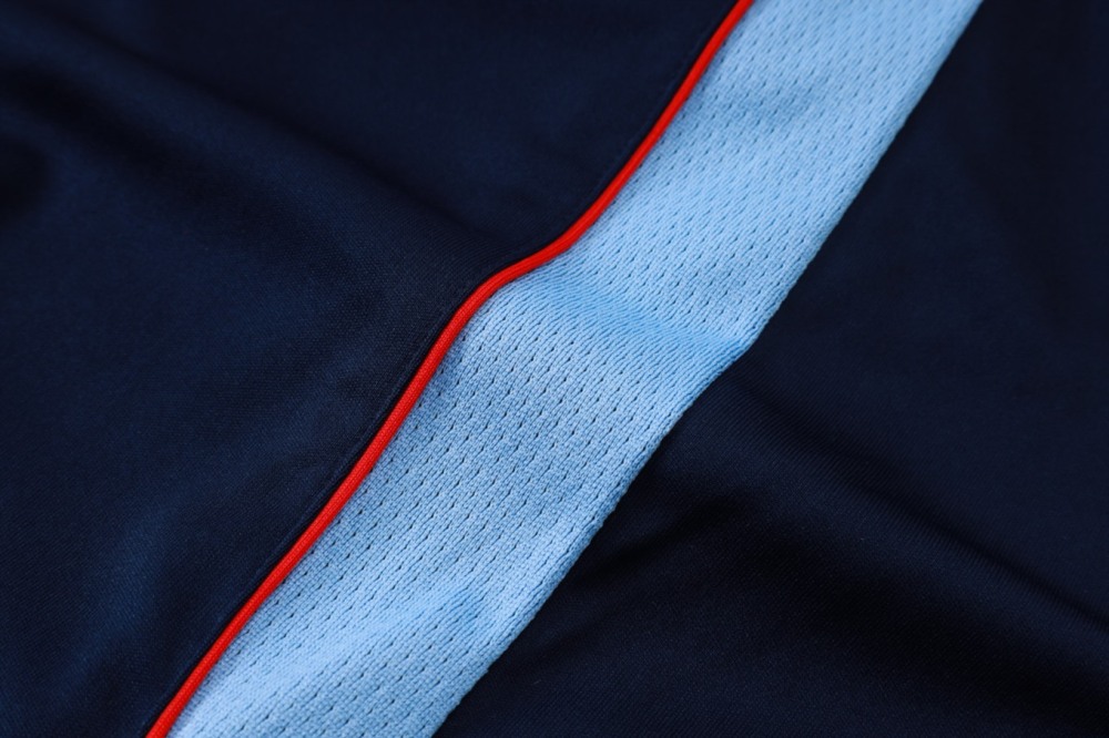 2026 England Light blue Long-sleeved half-pull training kit