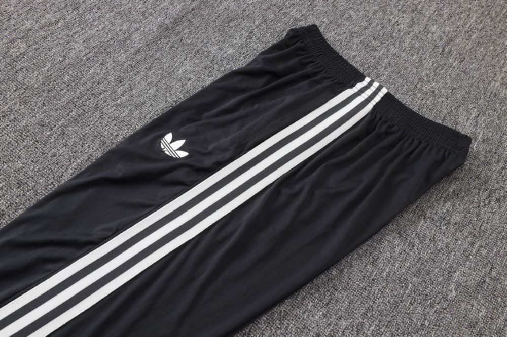 2026 Germany Beige Long-sleeved half-pull training kit
