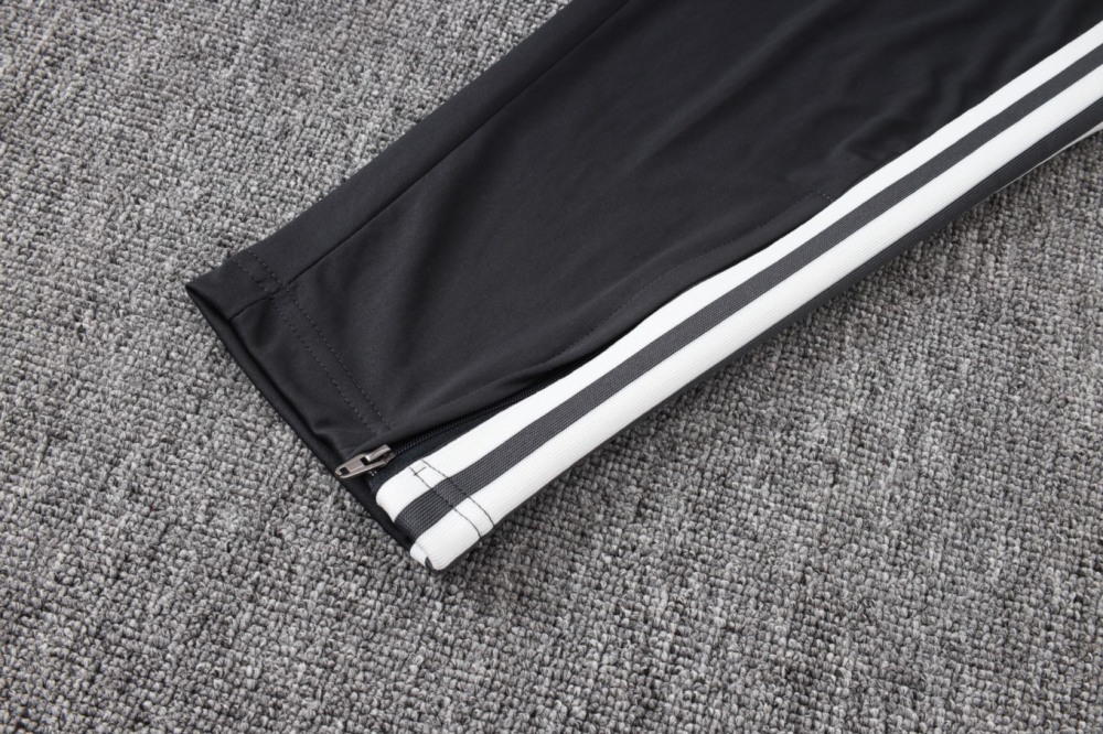 2026 Germany Beige Long-sleeved half-pull training kit