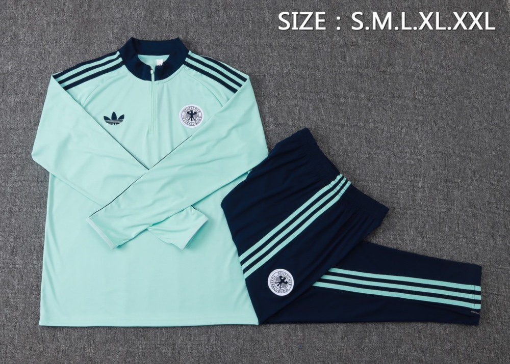 2026 Germany Light green Long-sleeved half-pull training kit