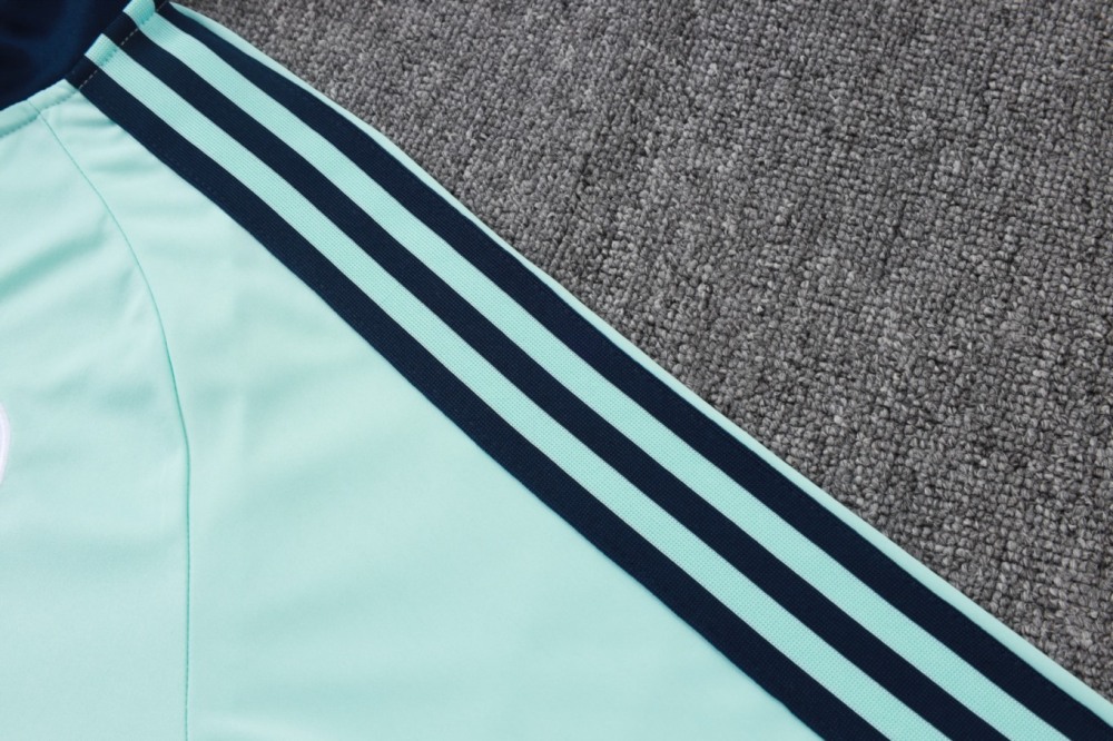 2026 Germany Light green Long-sleeved half-pull training kit