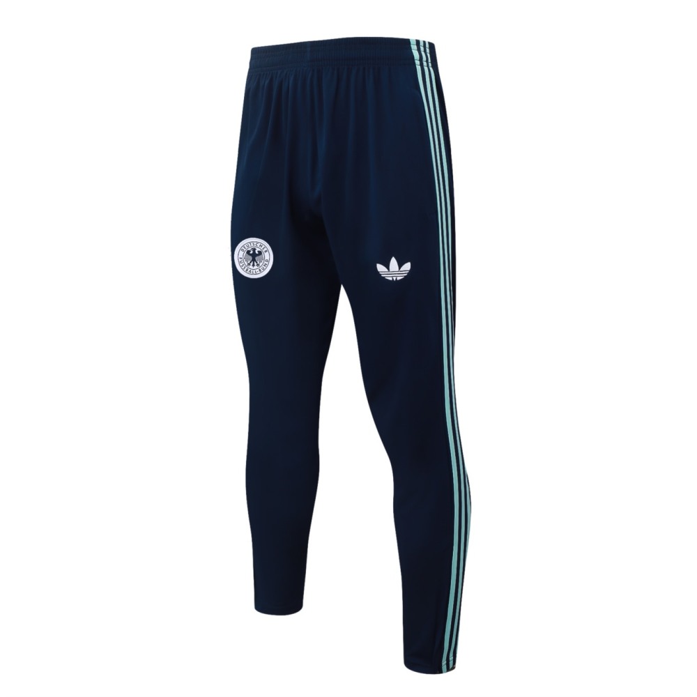 2026 Germany Light green Long-sleeved half-pull training kit