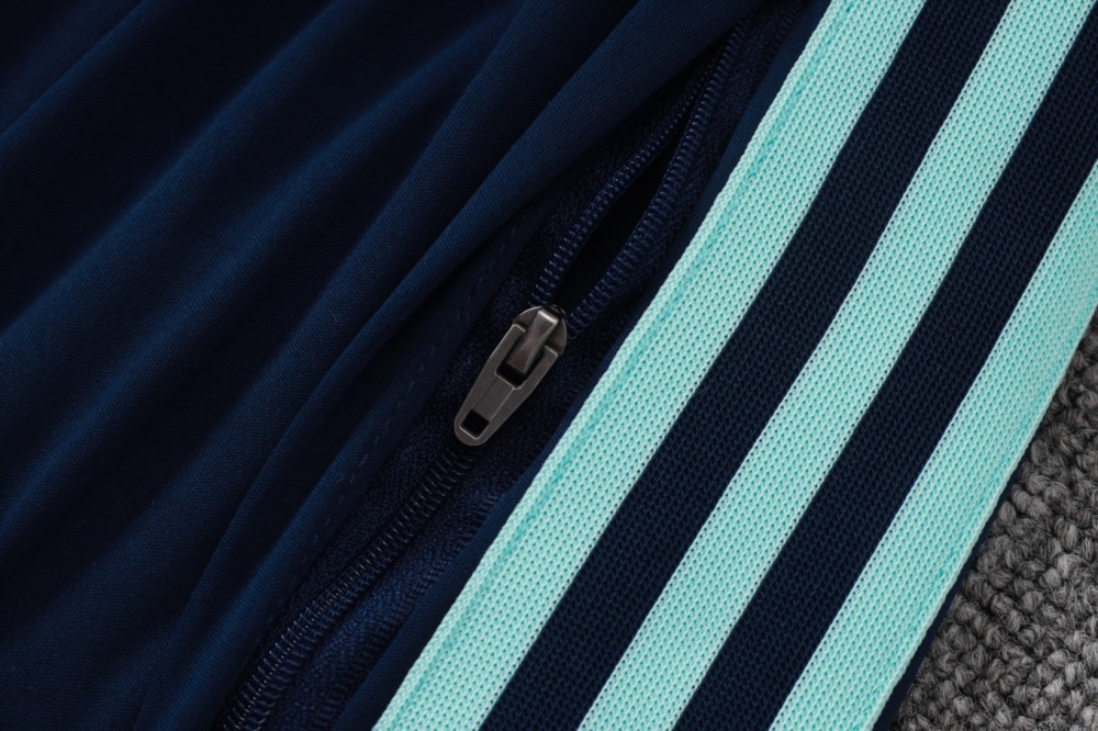2026 Germany Light green Long-sleeved half-pull training kit