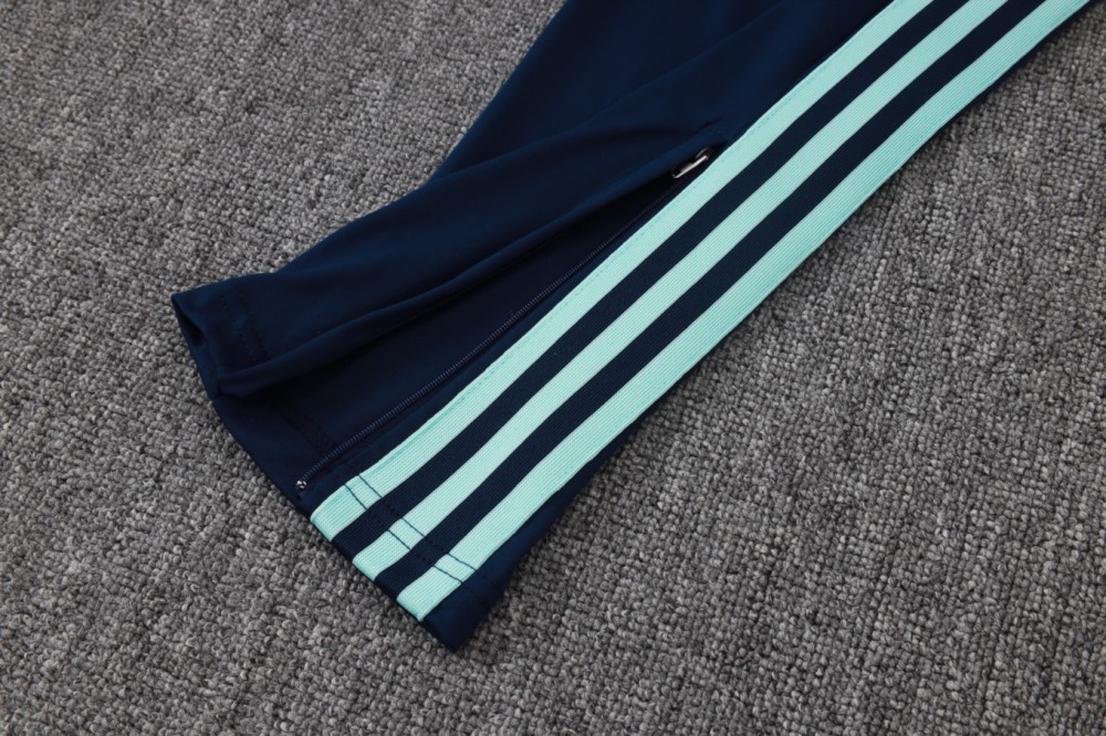 2026 Germany Light green Long-sleeved half-pull training kit