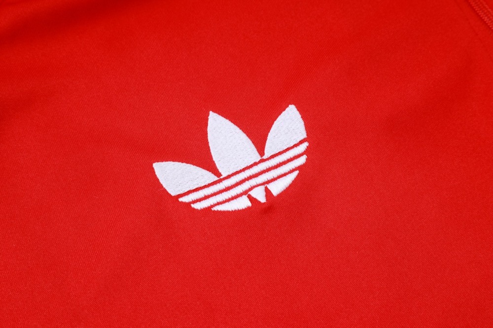2026 Liverpool Beige Long-sleeved half-pull training kit