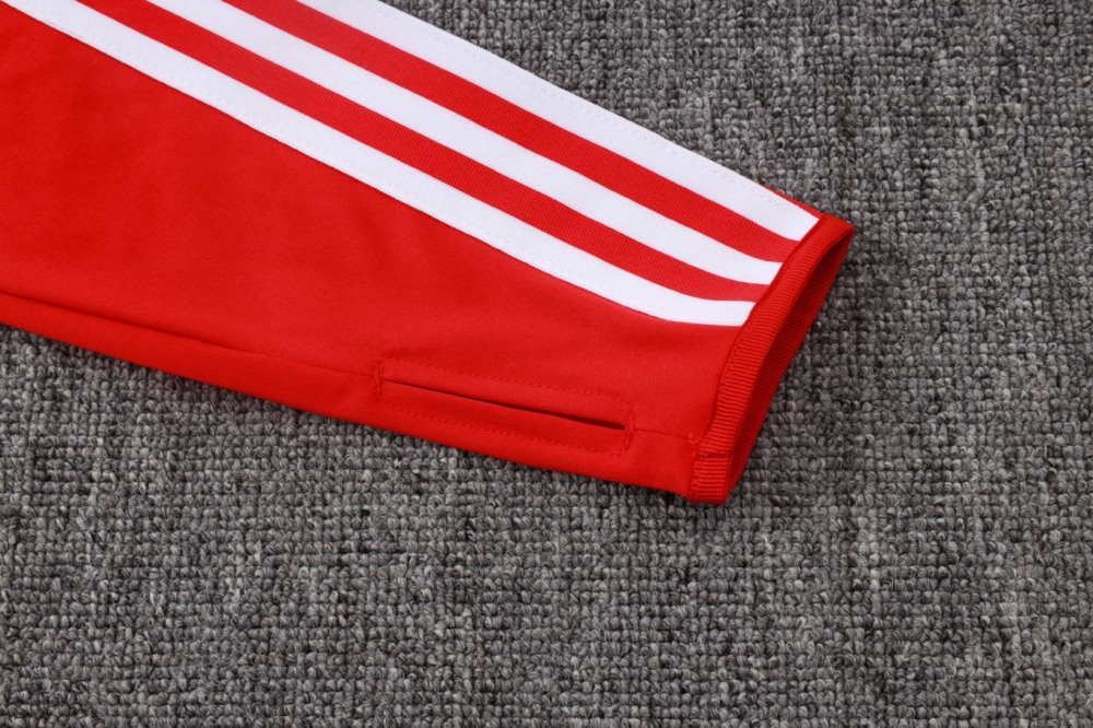 2026 Liverpool Beige Long-sleeved half-pull training kit
