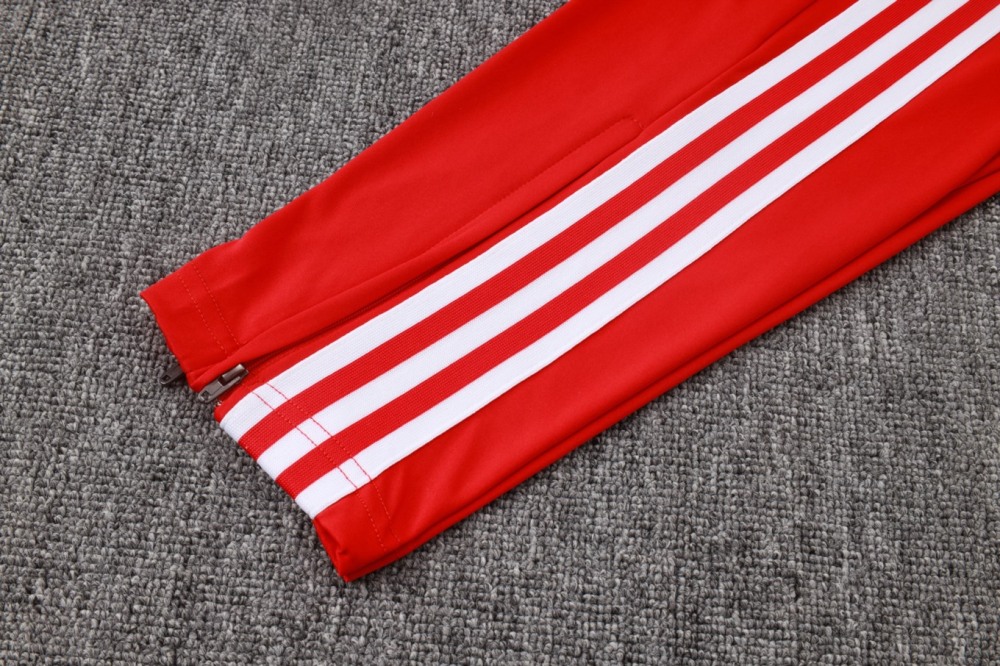2026 Liverpool Beige Long-sleeved half-pull training kit