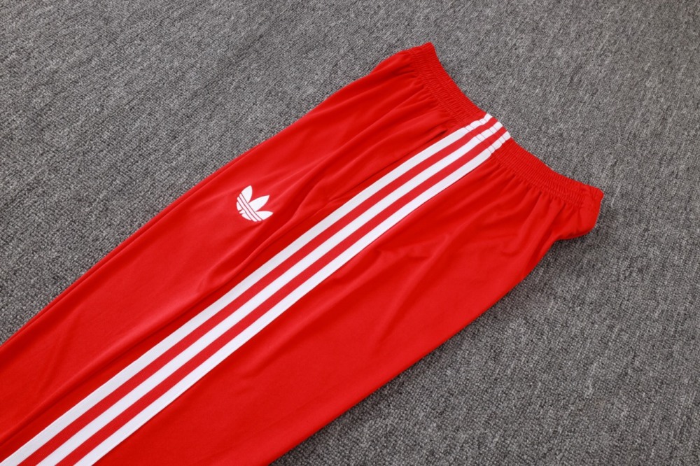 2026 Liverpool Beige Long-sleeved half-pull training kit