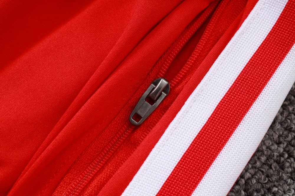 2026 Liverpool Beige Long-sleeved half-pull training kit