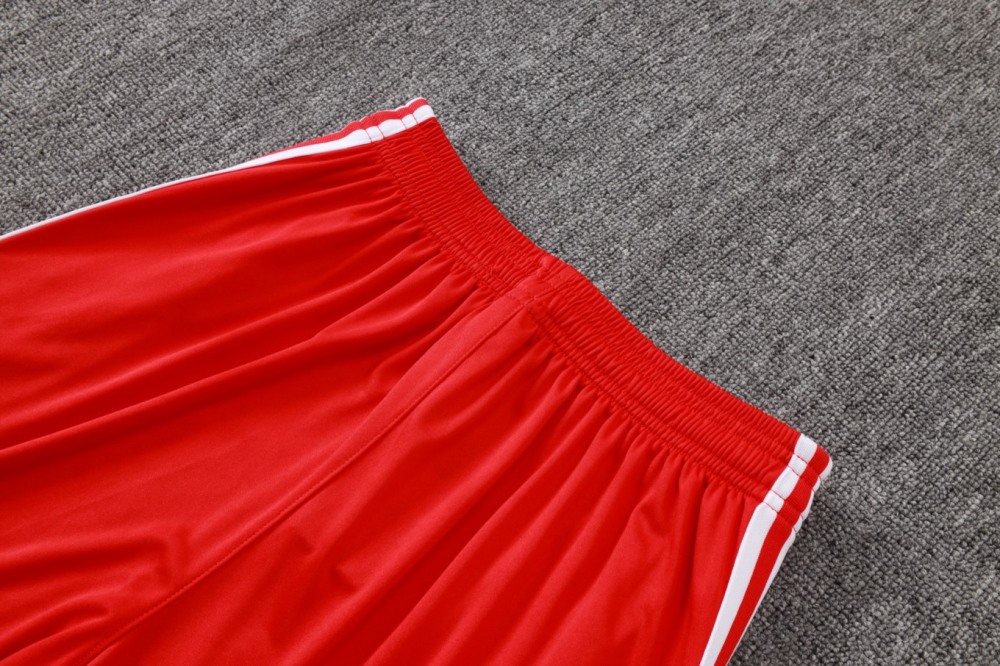 2026 Liverpool Beige Long-sleeved half-pull training kit