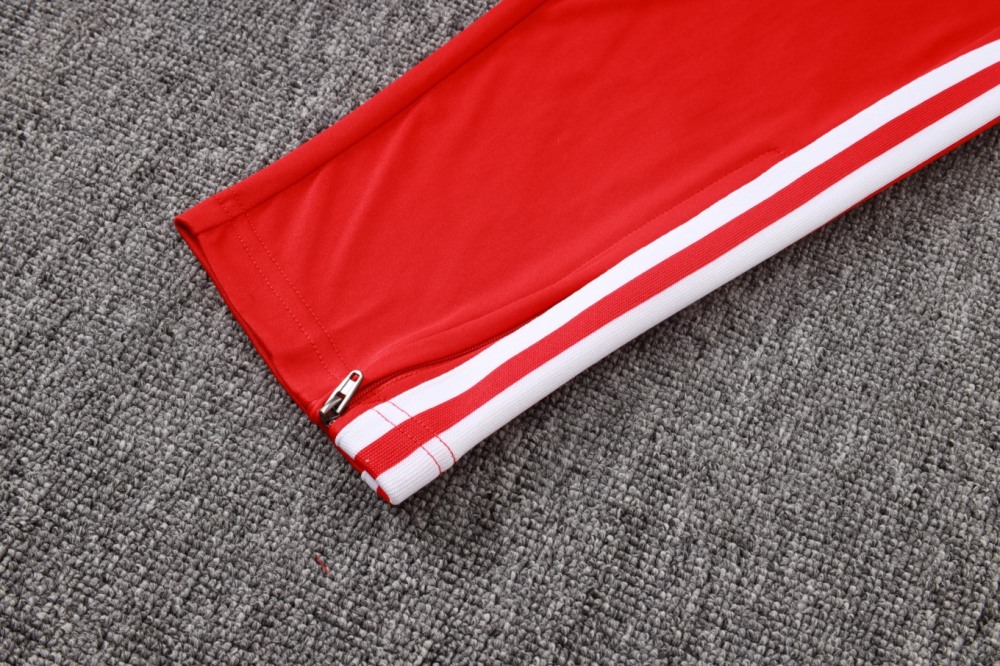 2026 Liverpool Beige Long-sleeved half-pull training kit