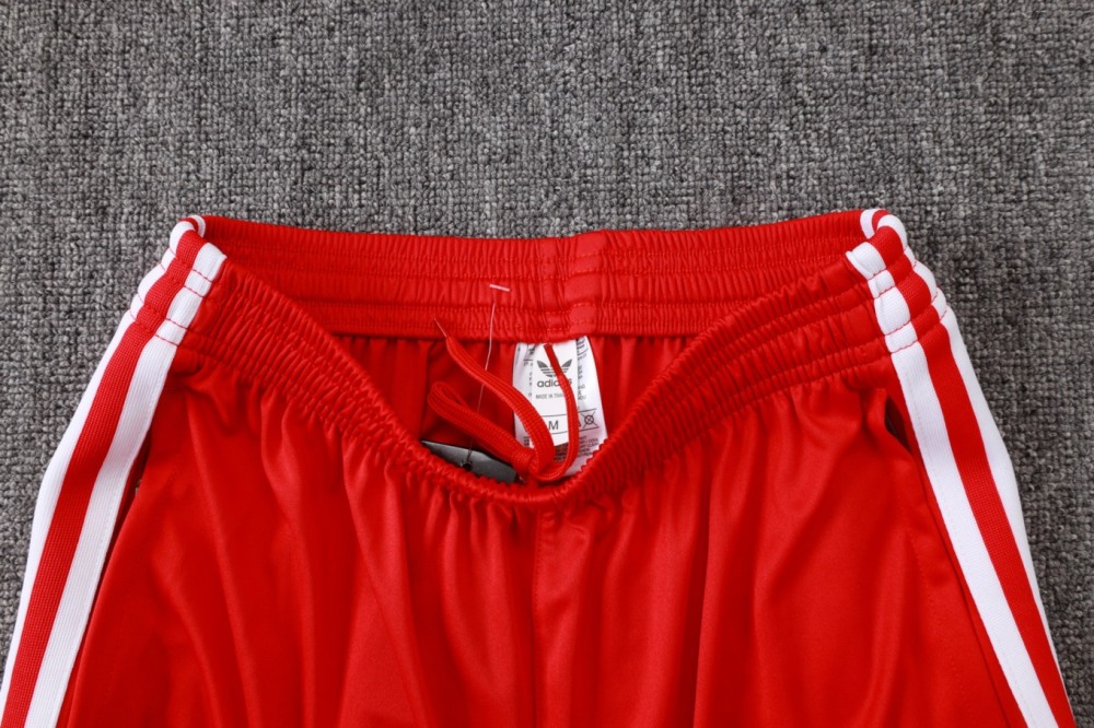 2026 Liverpool Beige Long-sleeved half-pull training kit