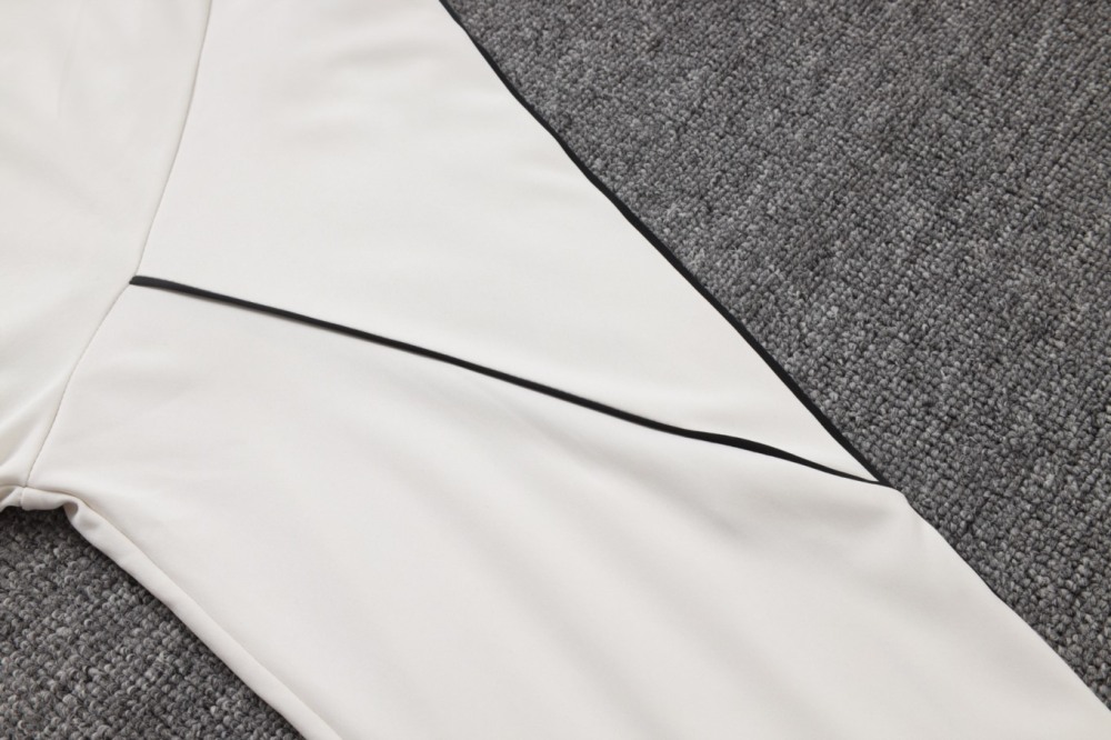 2026 Manchester City Beige Long-sleeved half-pull training kit