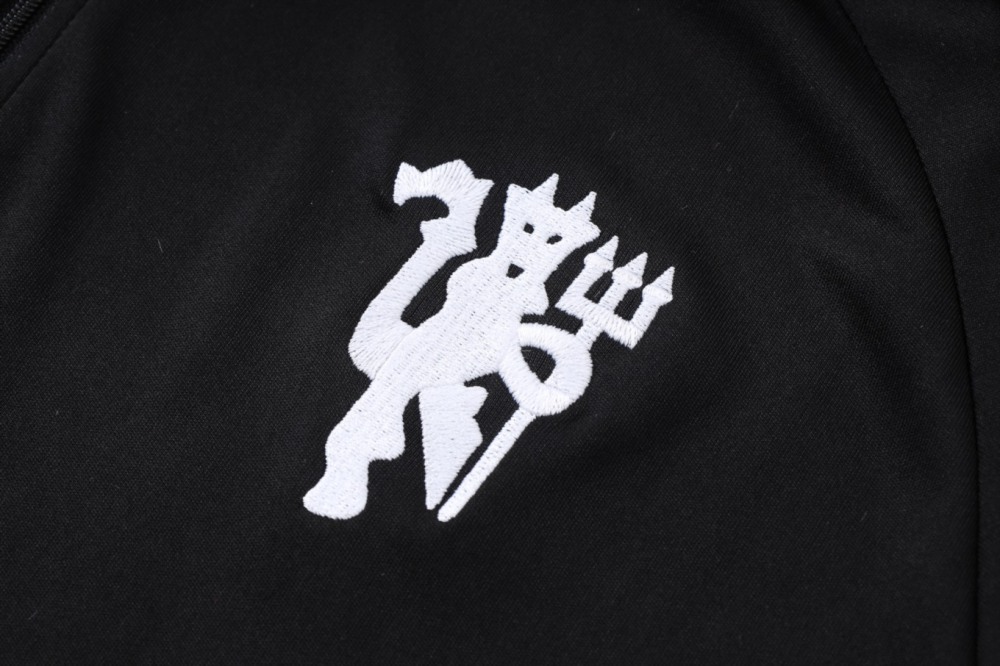 2026 Manchester United Black Long-sleeved half-pull training kit