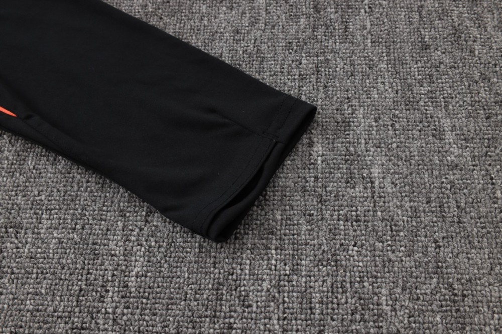 2026 Netherlands Black Long-sleeved half-pull training kit