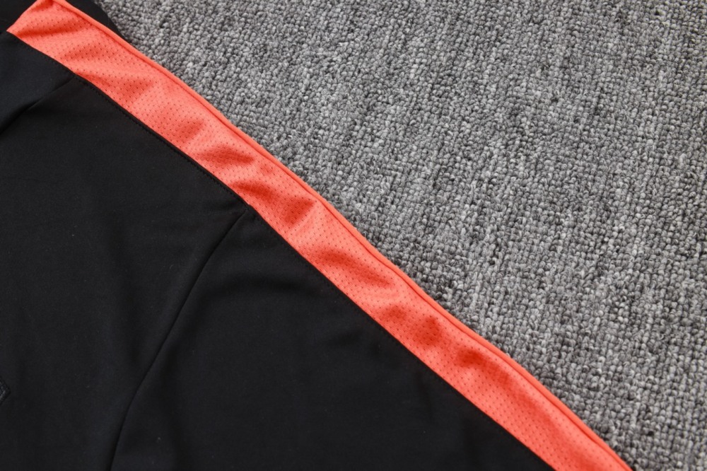 2026 Netherlands Black Long-sleeved half-pull training kit