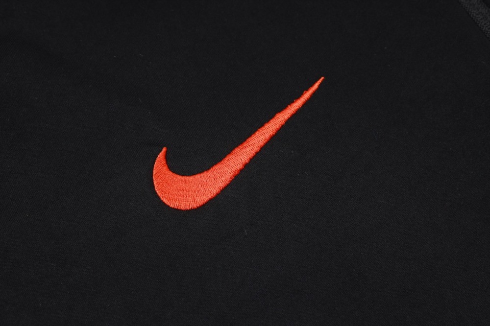 2026 Netherlands Black Long-sleeved half-pull training kit