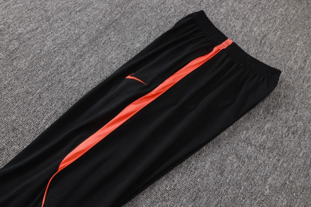 2026 Netherlands Black Long-sleeved half-pull training kit