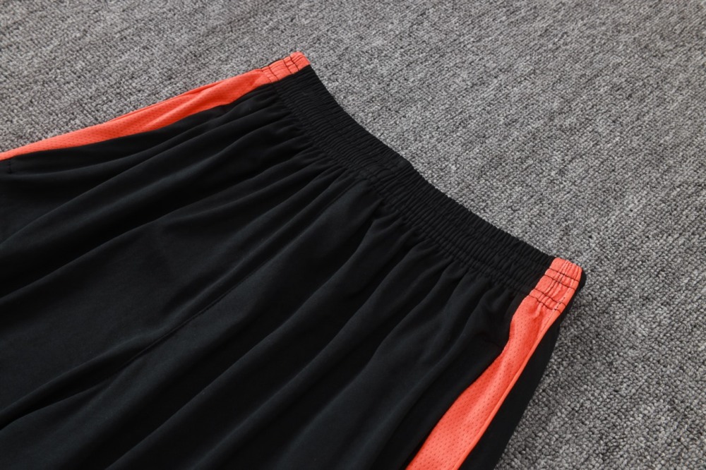 2026 Netherlands Black Long-sleeved half-pull training kit
