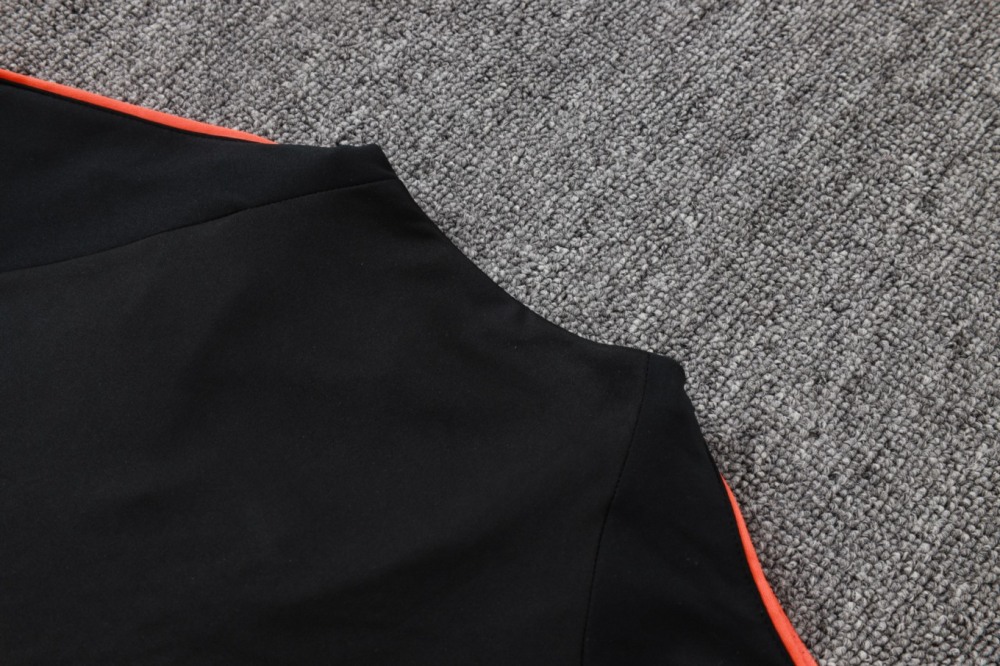 2026 Netherlands Black Long-sleeved half-pull training kit