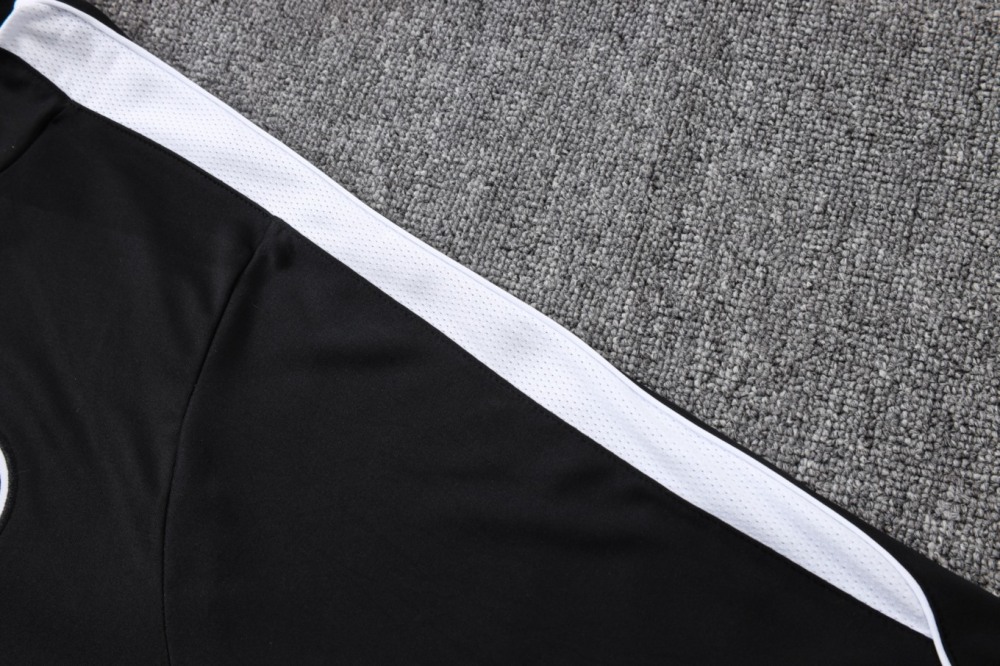 2026 Paris Black Long-sleeved half-pull training kit