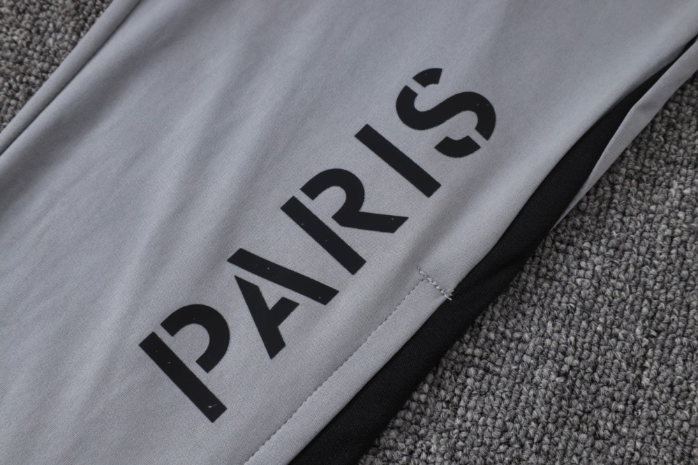 2026 Paris Off-white Long-sleeved half-pull training kit