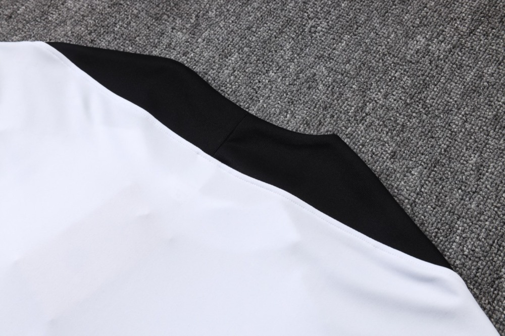 2026 Paris Off-white Long-sleeved half-pull training kit