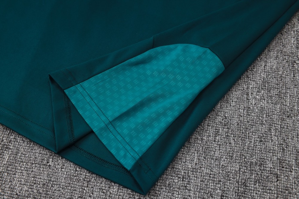 2026 Real Madrid Deep dark green Long-sleeved half-pull training kit