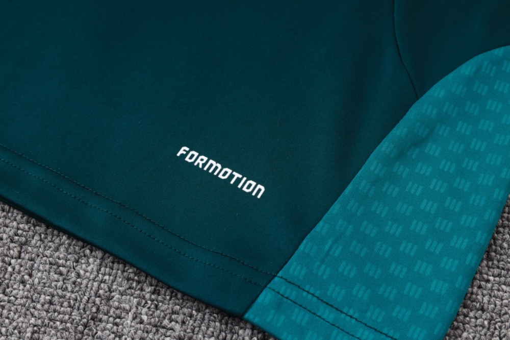 2026 Real Madrid Deep dark green Long-sleeved half-pull training kit