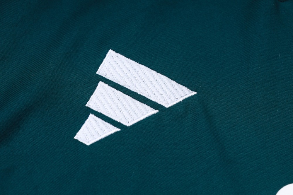 2026 Real Madrid Deep dark green Long-sleeved half-pull training kit