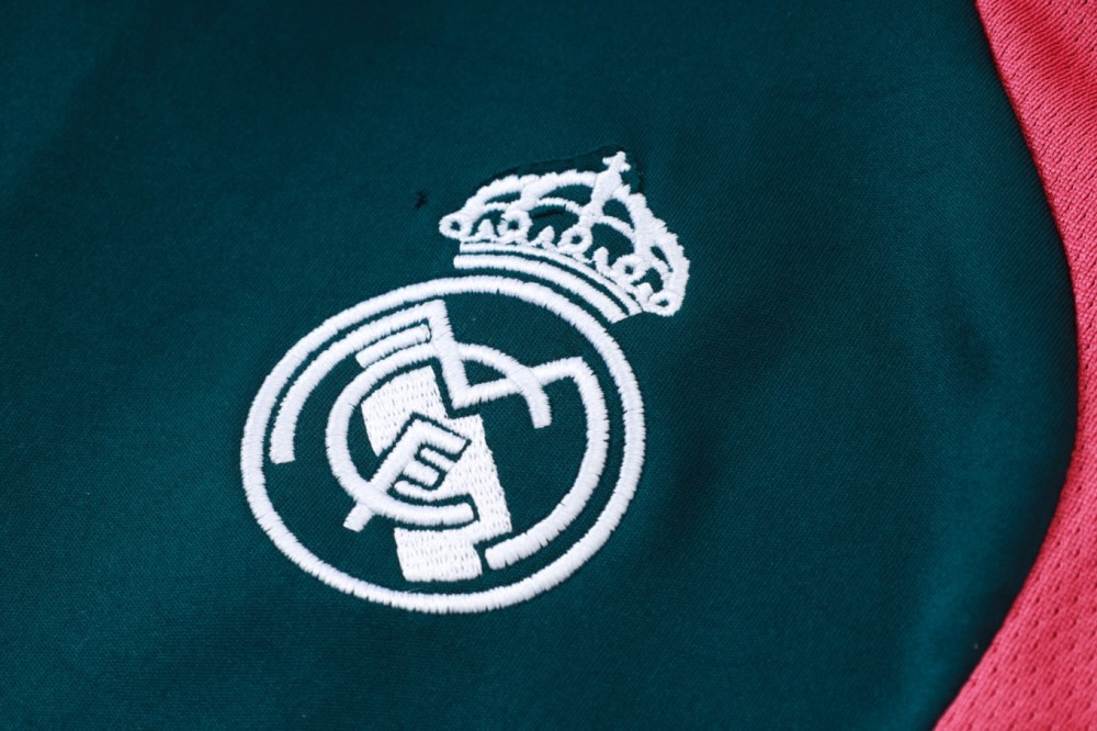 2026 Real Madrid Deep dark green Long-sleeved half-pull training kit