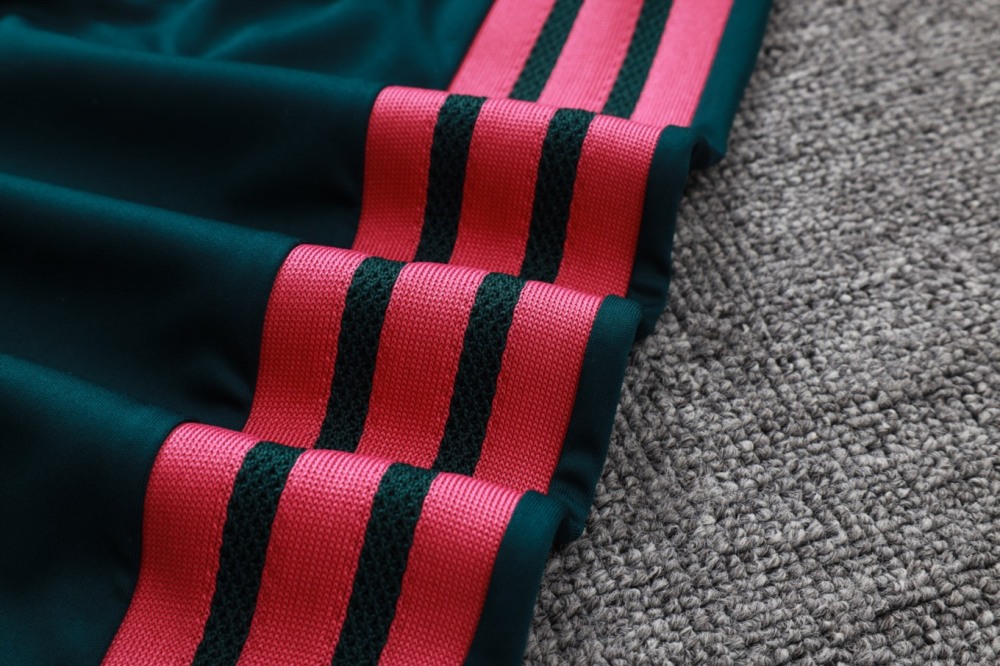 2026 Real Madrid Deep dark green Long-sleeved half-pull training kit