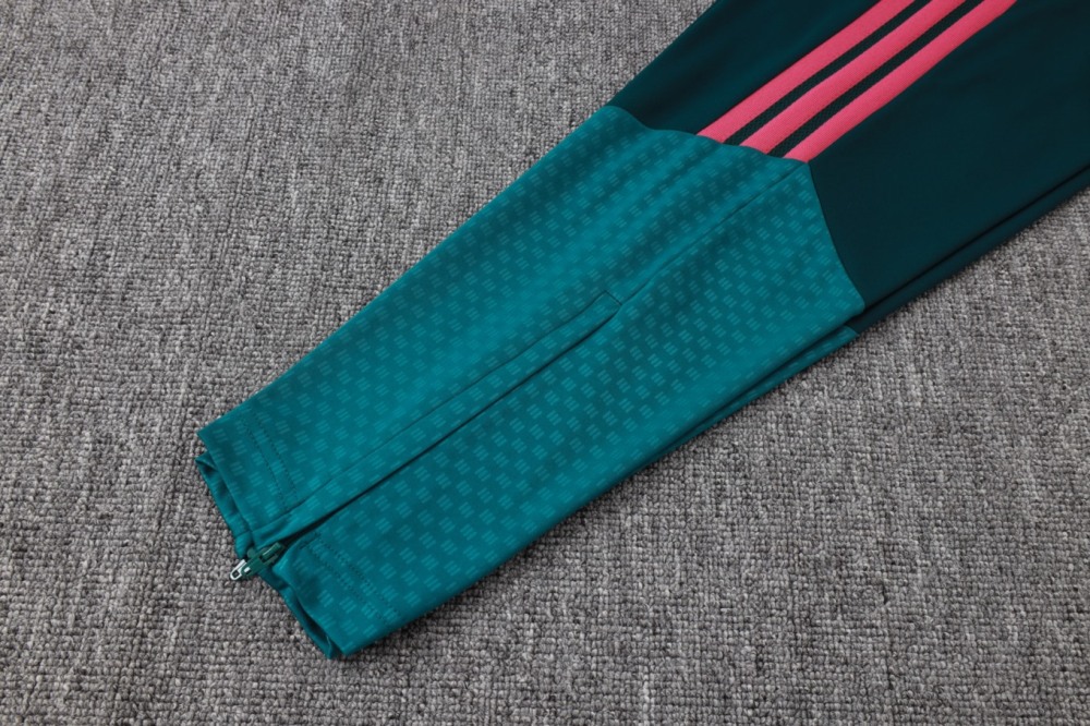 2026 Real Madrid Deep dark green Long-sleeved half-pull training kit