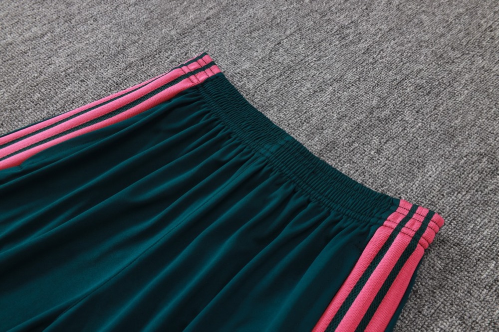 2026 Real Madrid Deep dark green Long-sleeved half-pull training kit