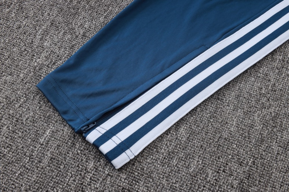 2026 Italy Light blue Long-sleeved half-pull training kit
