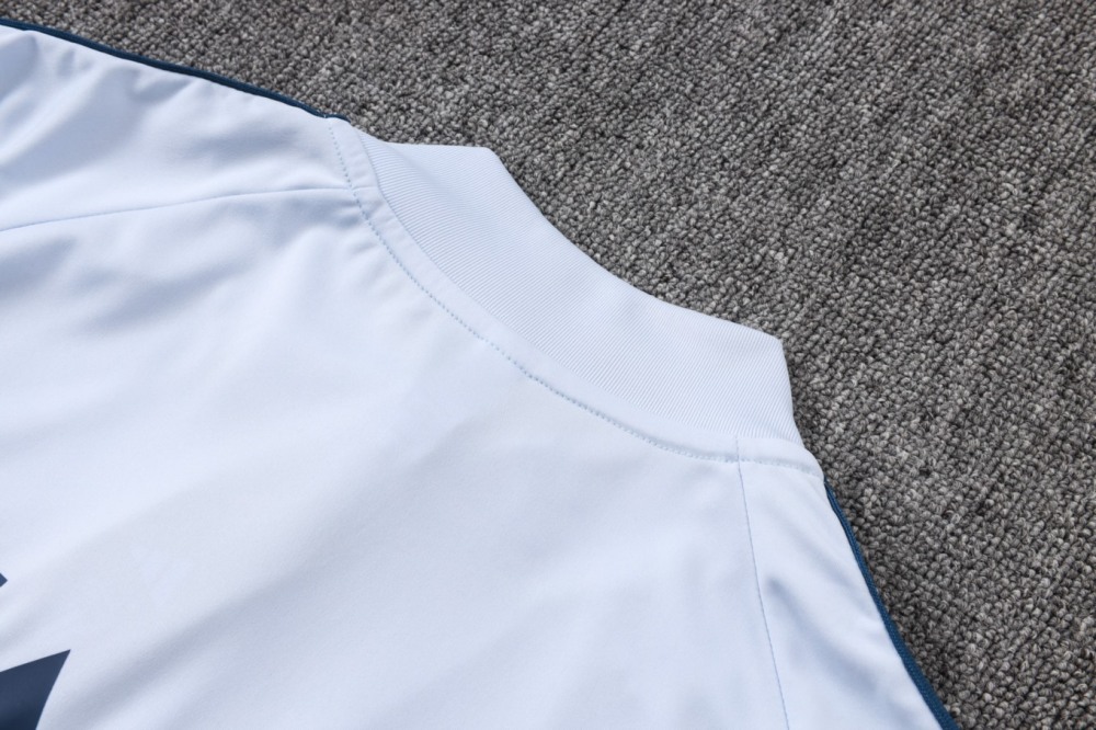 2026 Italy Light blue Long-sleeved half-pull training kit