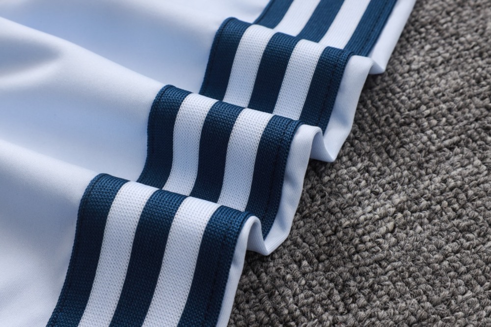 2026 Italy Light blue Long-sleeved half-pull training kit