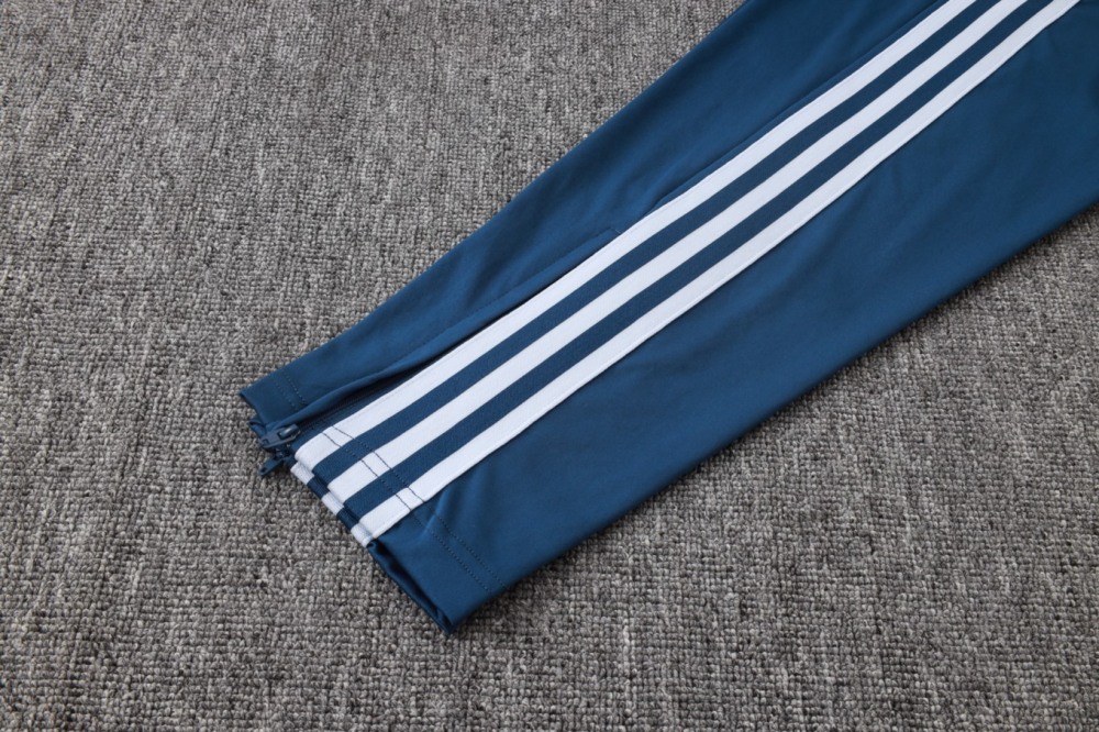 2026 Italy Light blue Long-sleeved half-pull training kit