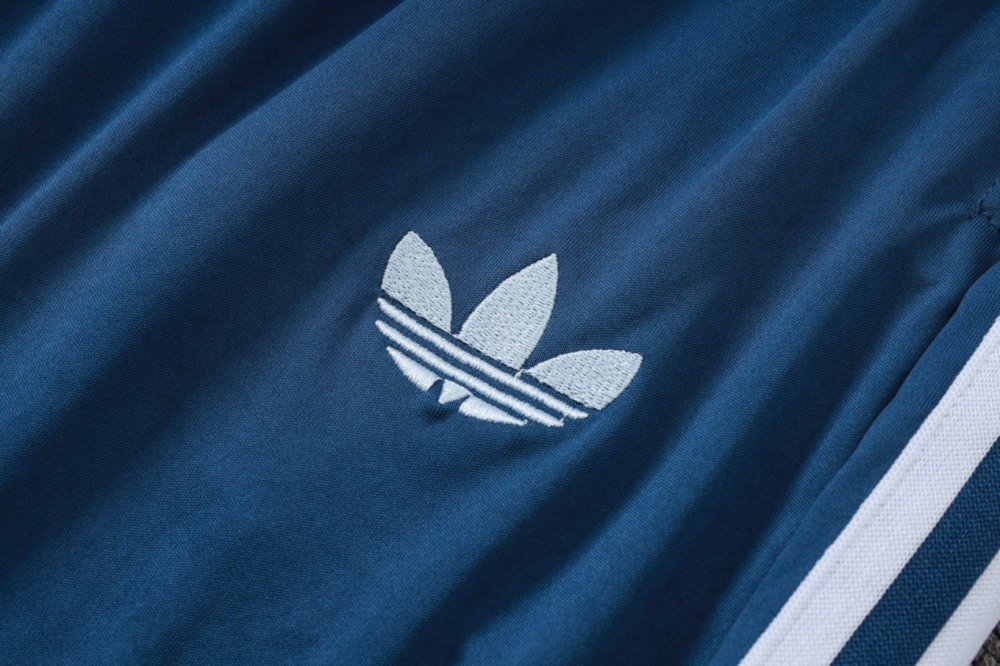 2026 Italy Light blue Long-sleeved half-pull training kit