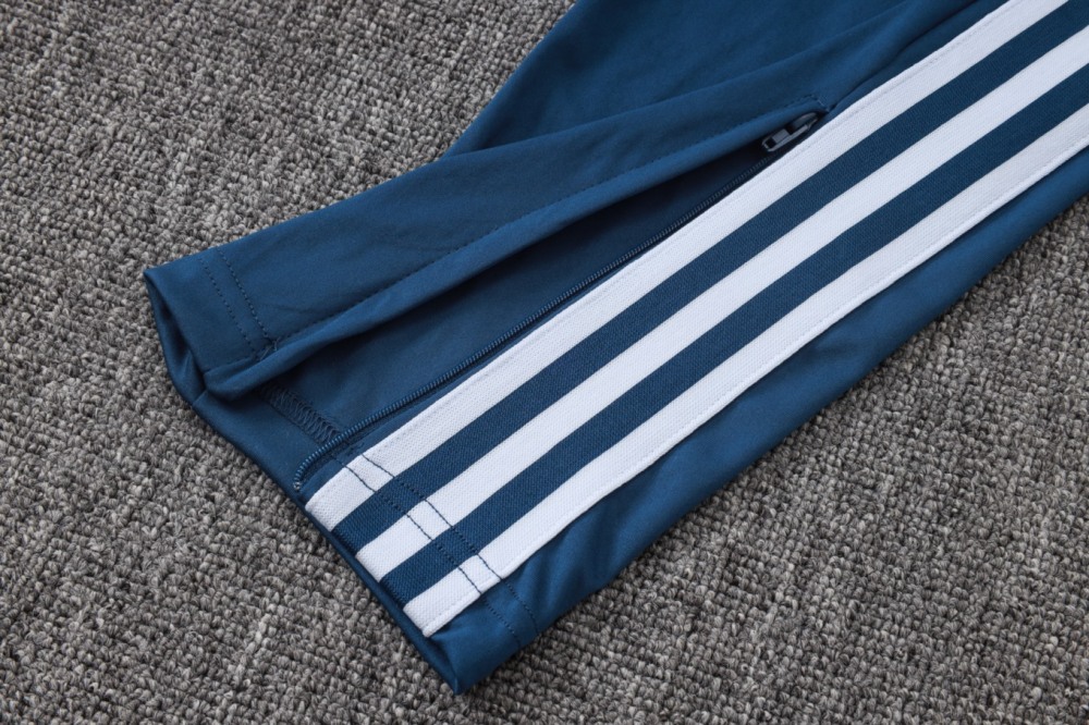 2026 Italy Light blue Long-sleeved half-pull training kit