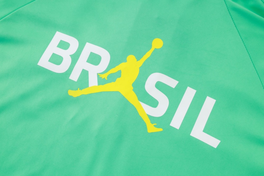 2026 Brazil Light green Long-sleeved half-pull training kit