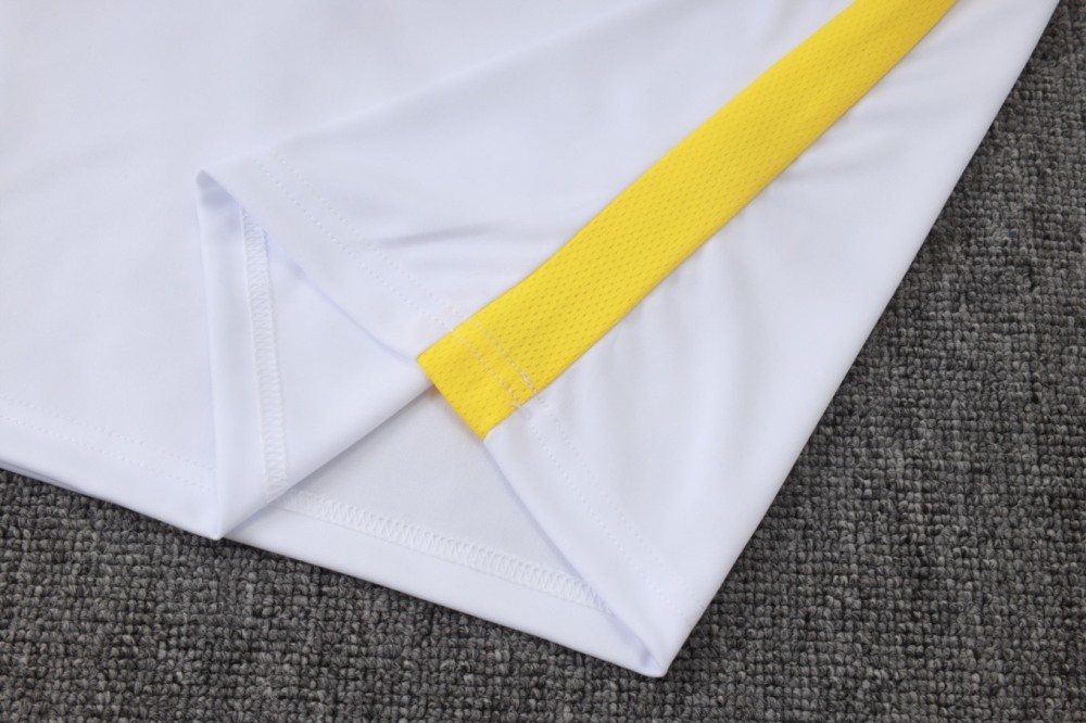 2026 Brazil White Long-sleeved half-pull training kit