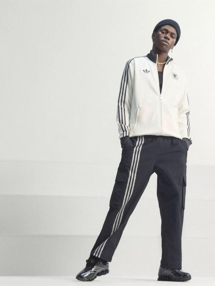 2026 Germany Off-white Jacket Training Suit Set