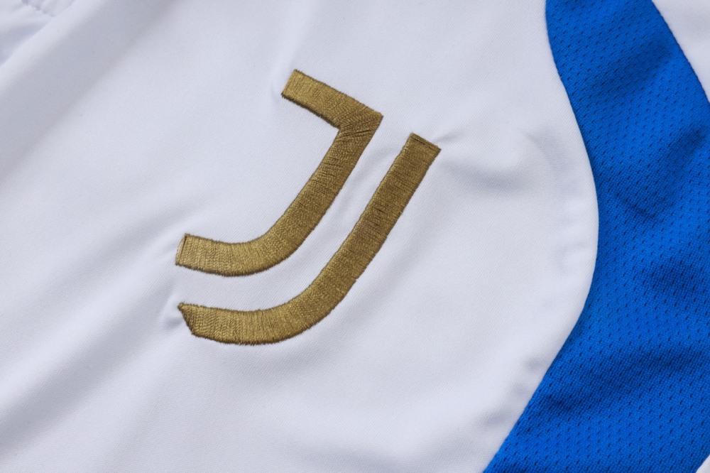 2026 Juventus White Long-sleeved half-pull training kit