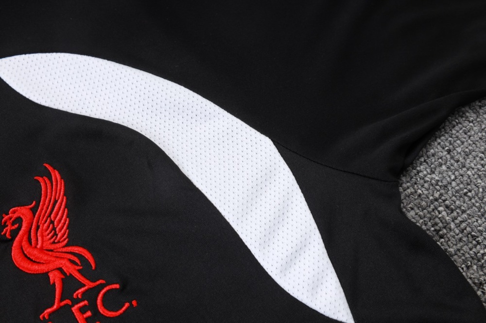 2026 Liverpool Black Long-sleeved half-pull training kit