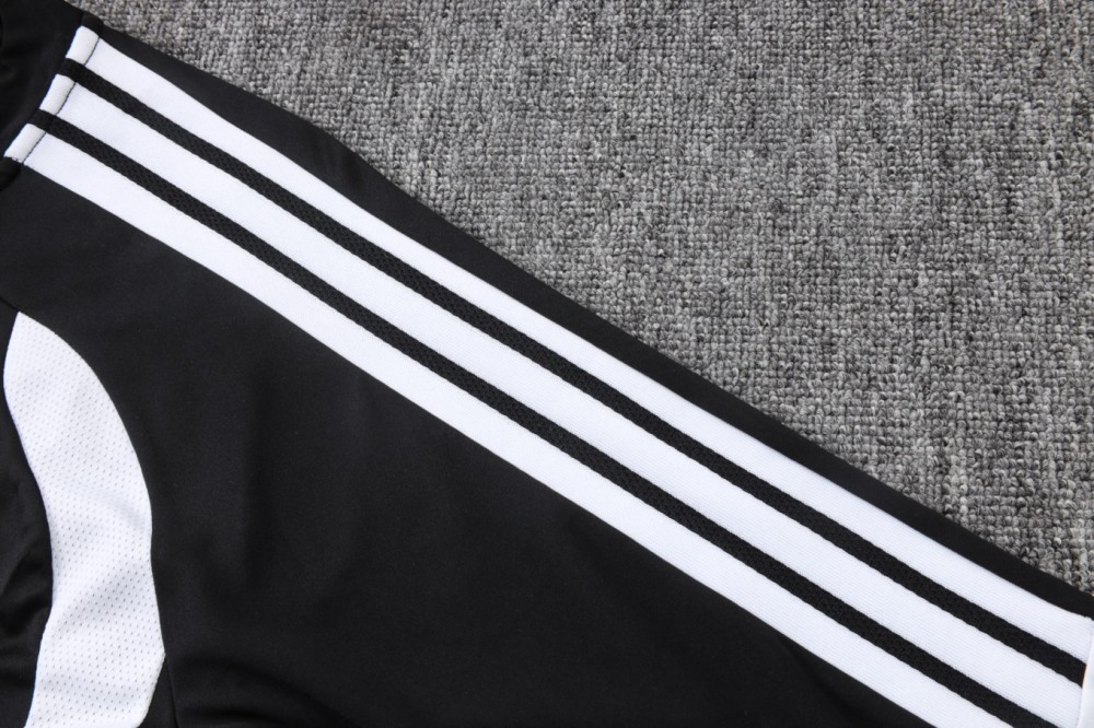 2026 Liverpool Black Long-sleeved half-pull training kit