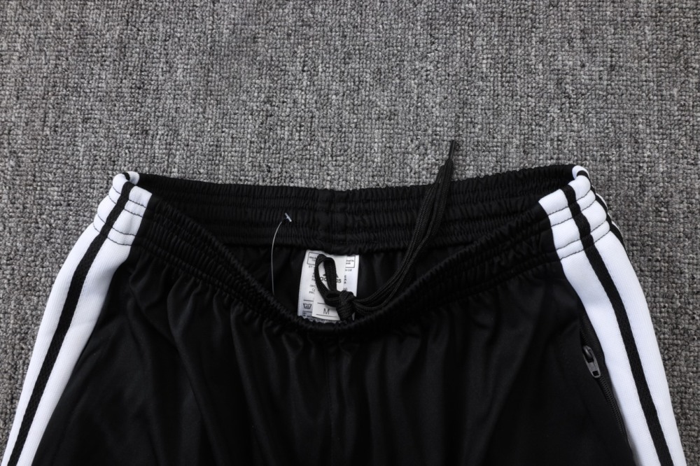 2026 Liverpool Black Long-sleeved half-pull training kit