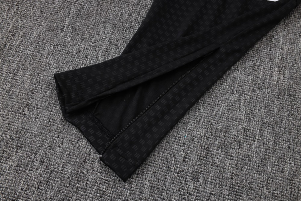 2026 Liverpool Black Long-sleeved half-pull training kit