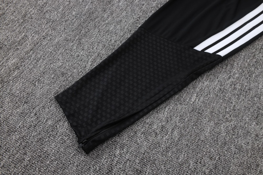 2026 Liverpool Black Long-sleeved half-pull training kit